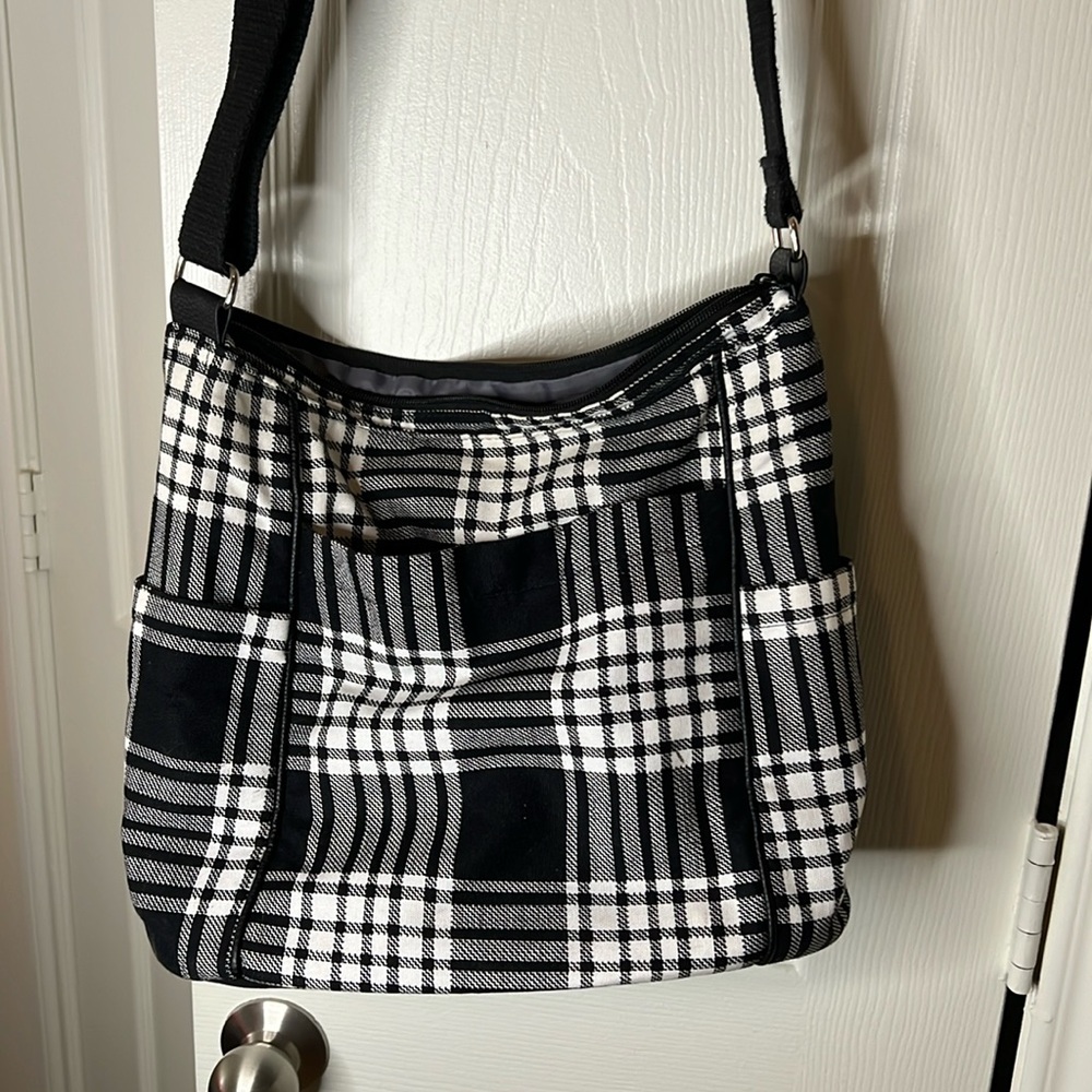 EUC Thirty-one Casual Carry All